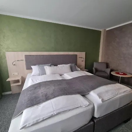 Verwoehn-Pension Wiesengrund Guest house